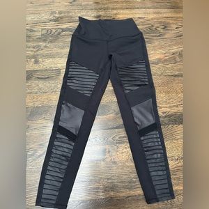 ALO yoga 7/8 high waist Moto leggings